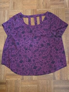 torrid Purple Paisley Short-Sleeve Top with Ladder Back Detail